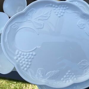 VINTAGE ‘60s White Milk Glass Luncheon Set Harvest Grape 10” Plate Pedestal Cup